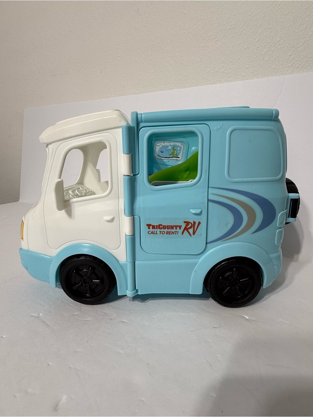 Fisher Price Little People Disney Toy Story Camper Van Tricountry RV w/2 figures - Picture 4 of 16